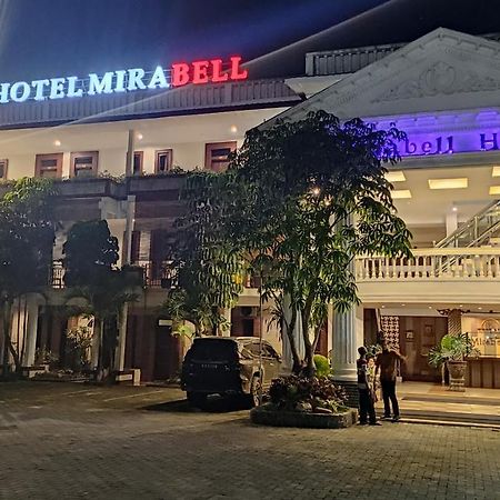 Mirabell Hotel & Convention Hall Malang Exterior photo